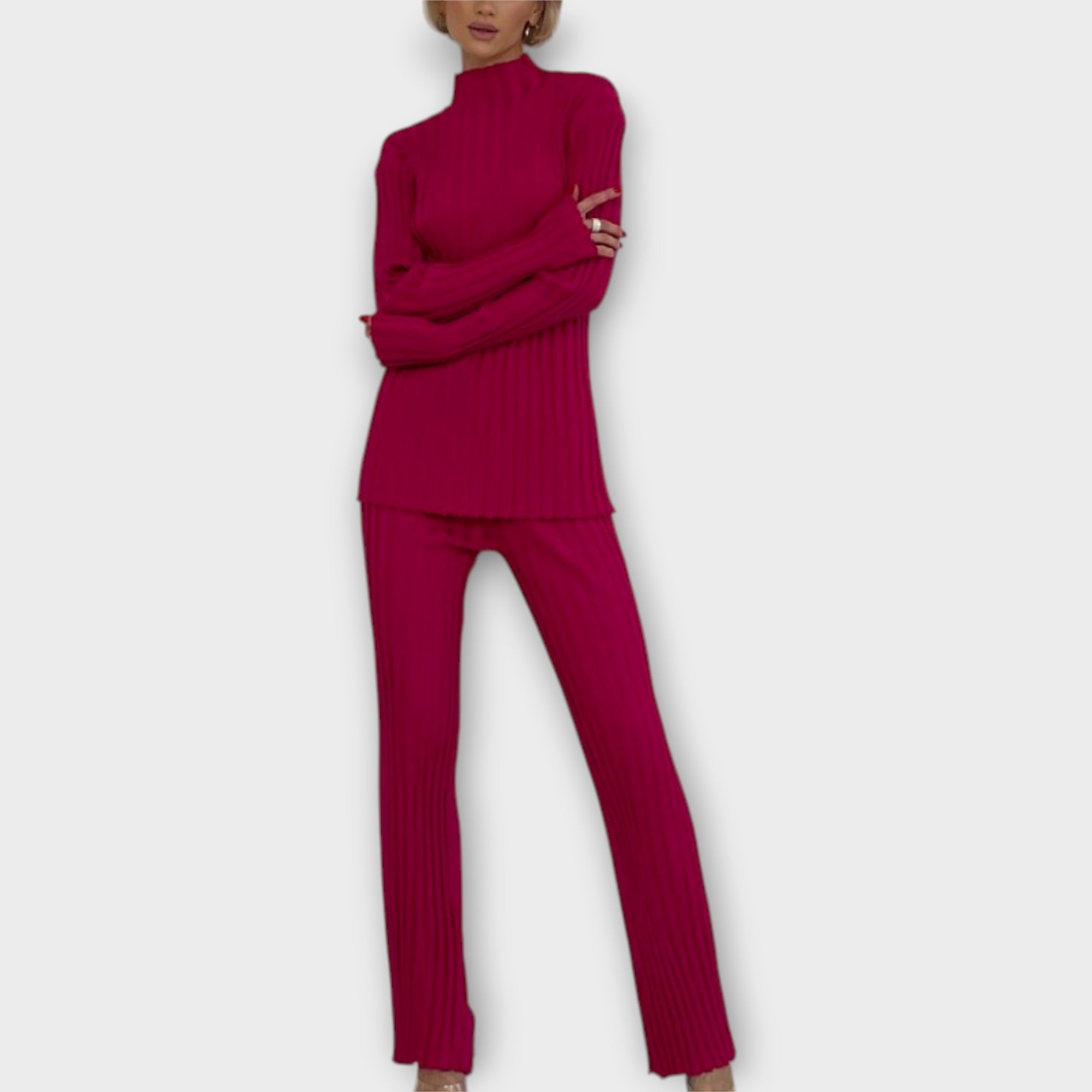 Ensemble tricoté à la coupe moderne