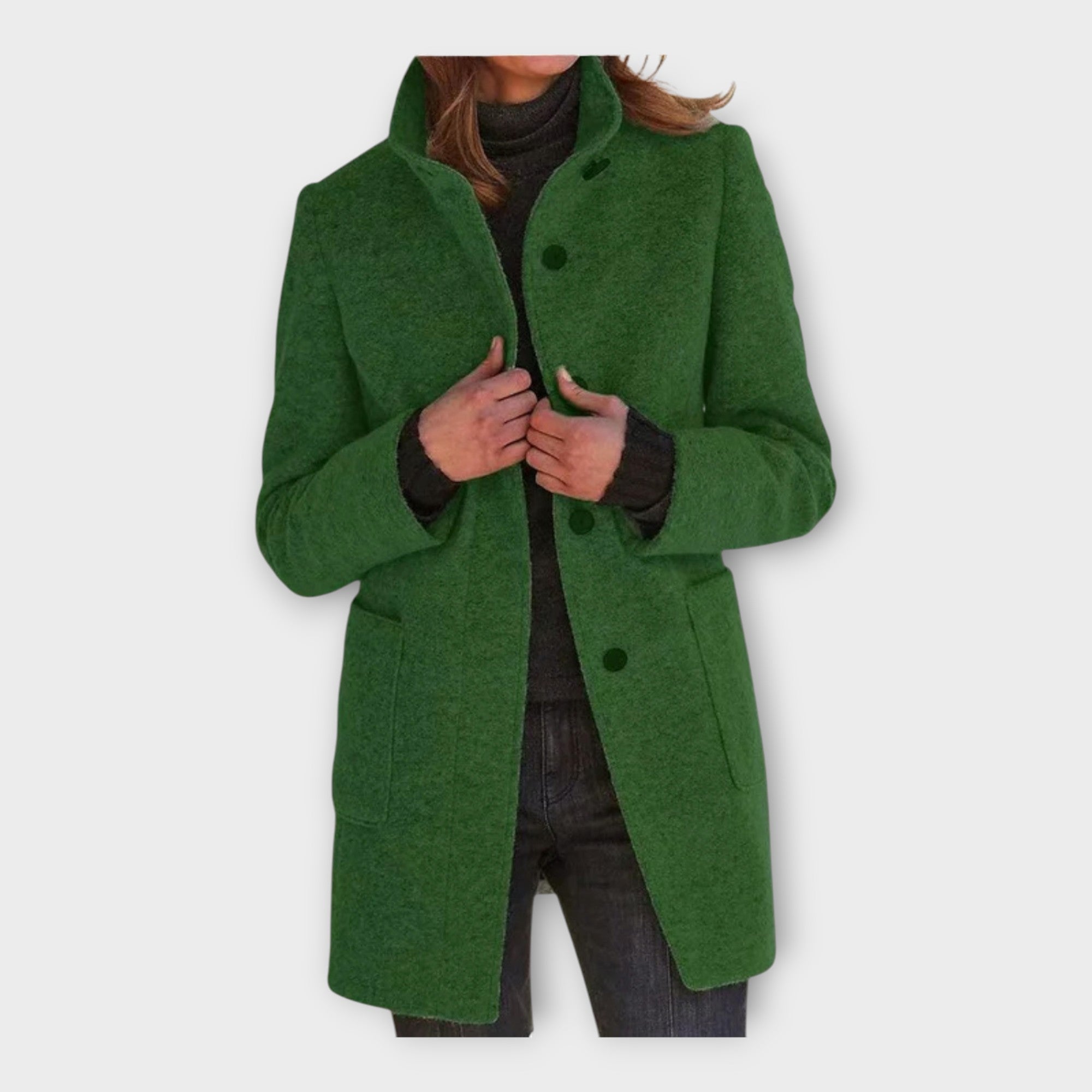 Abrigo elegante con línea atemporal