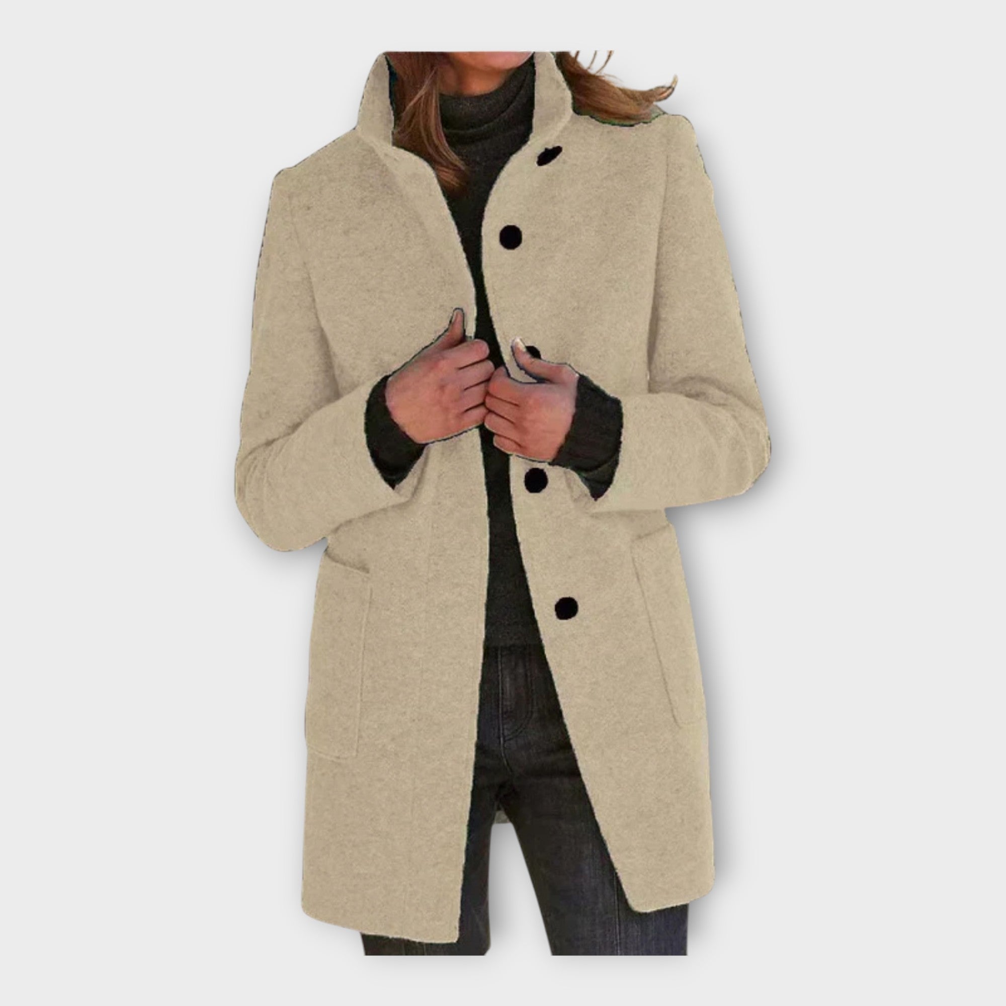Abrigo elegante con línea atemporal