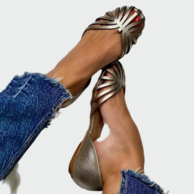 Bailarinas con recortes y punta abierta