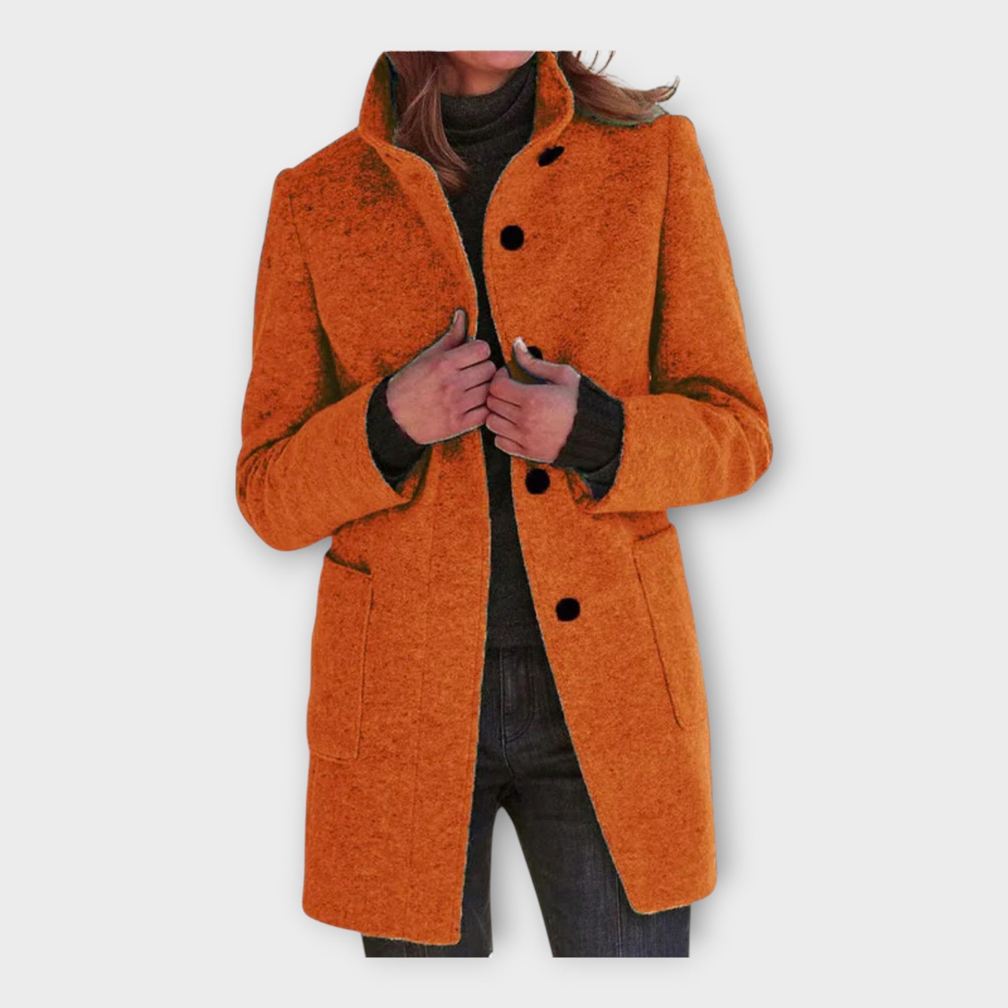 Abrigo elegante con línea atemporal