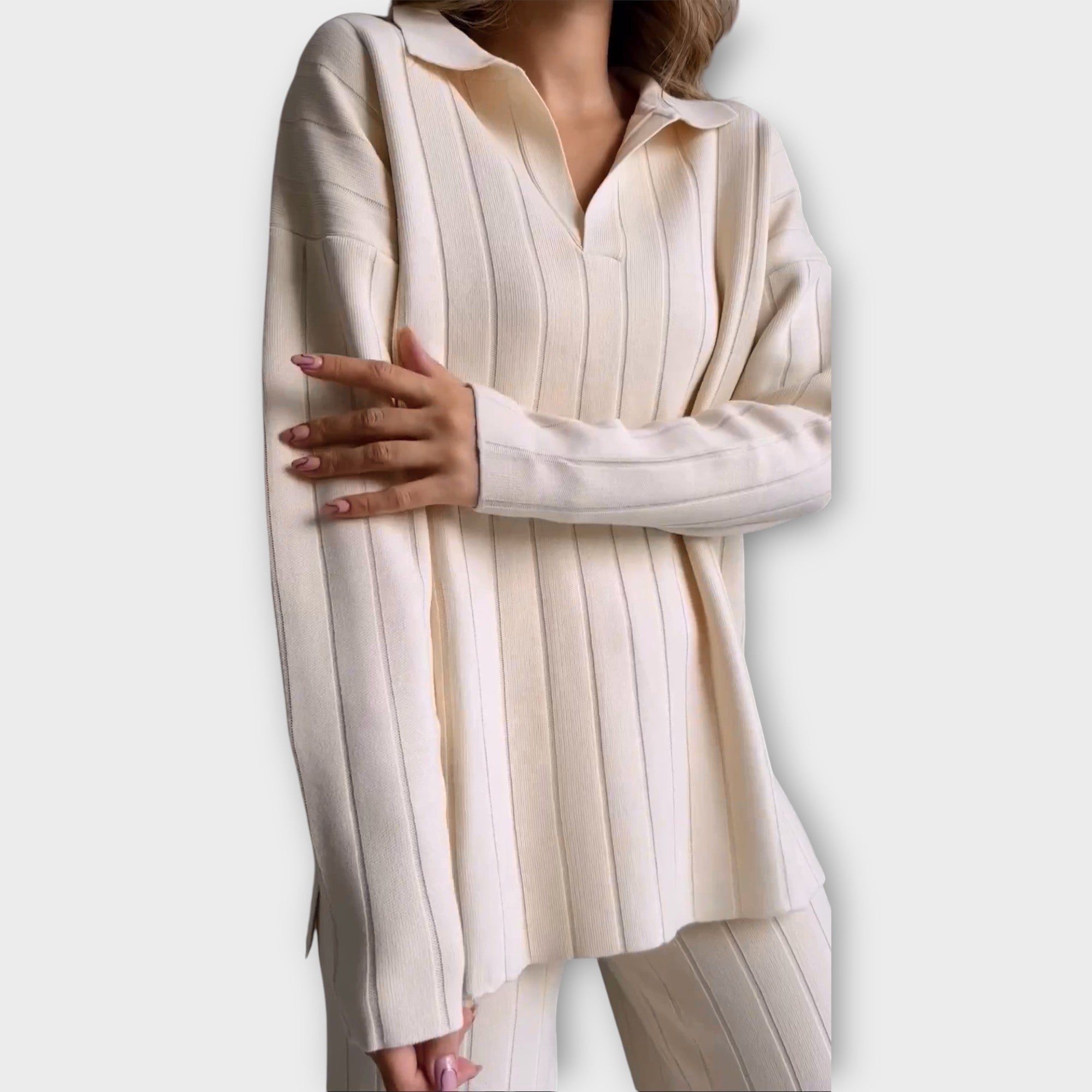 Conjunto con línea sólida y estilo minimalista