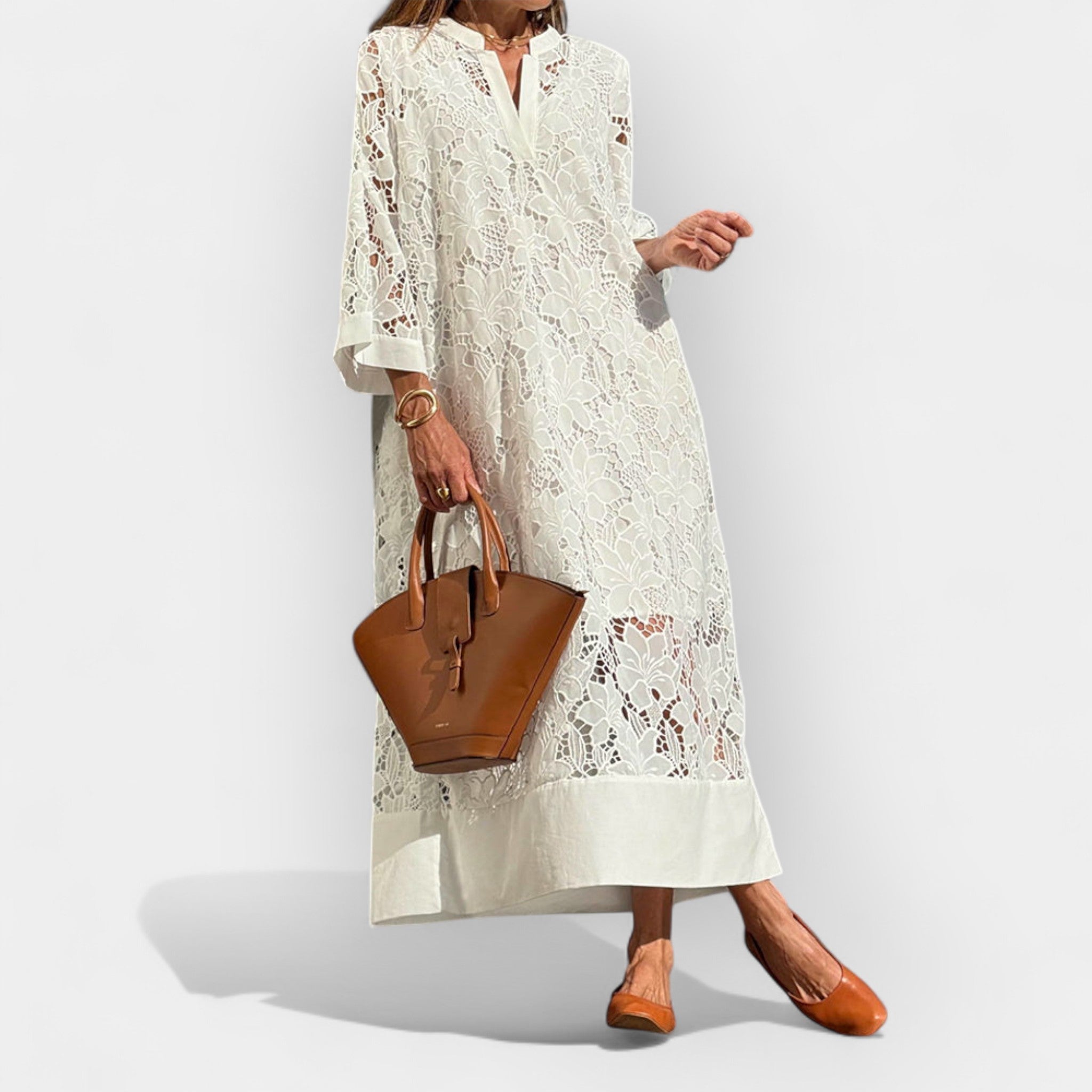 Vestido ligero con detalles de encaje