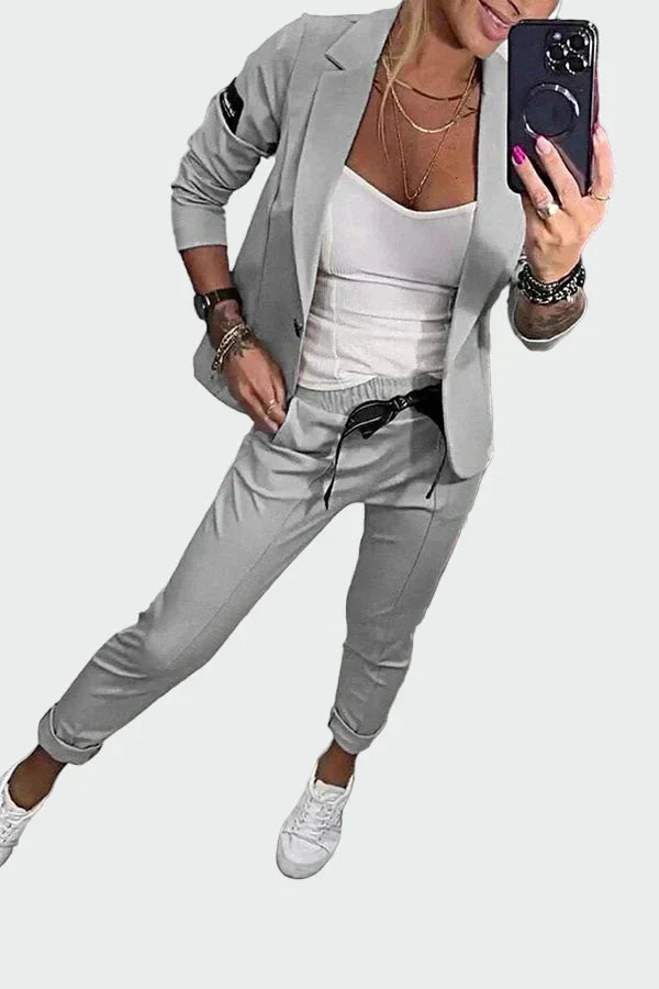 Conjunto de traje de dos piezas de elegancia sin esfuerzo