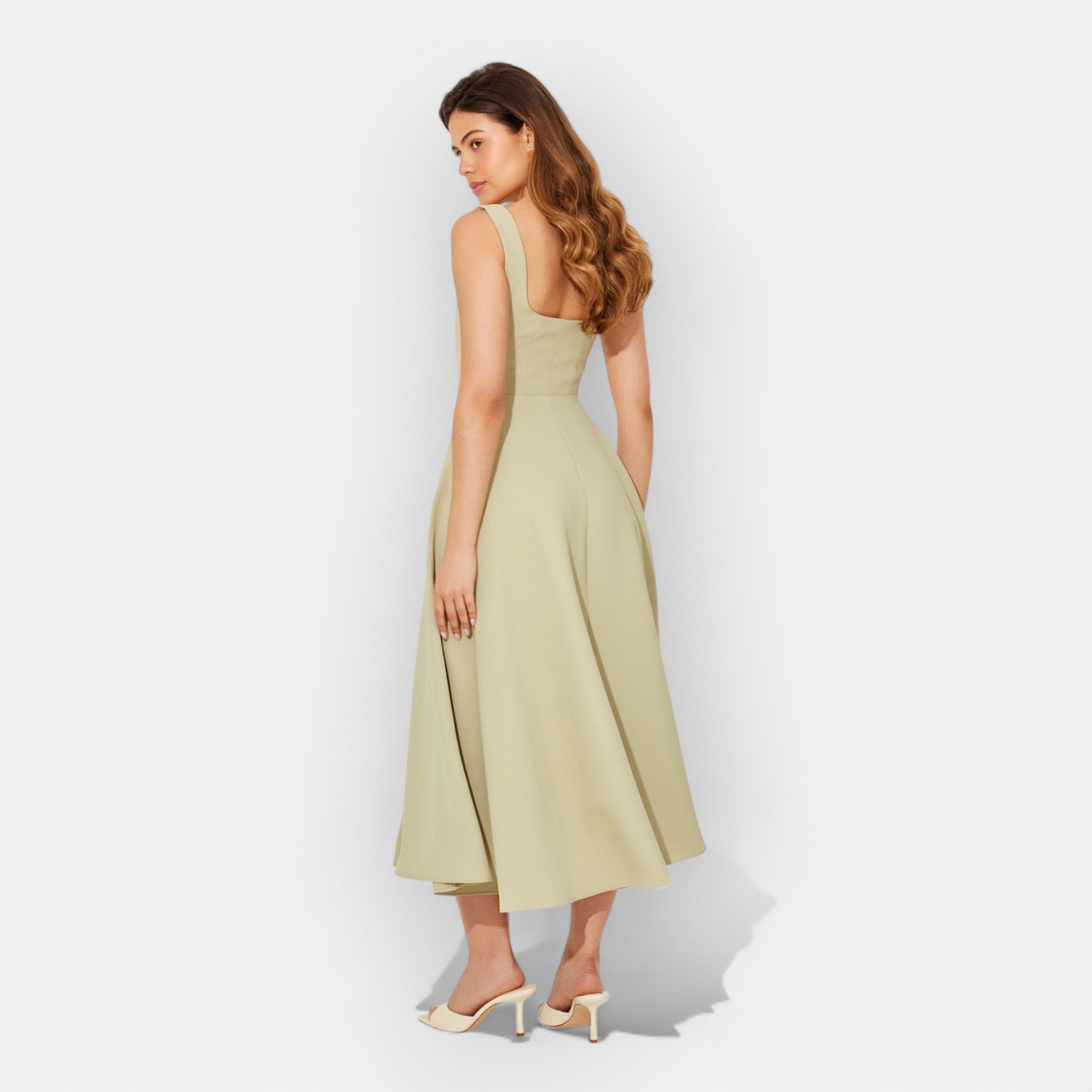 Vestido Midi con Corte Ligero