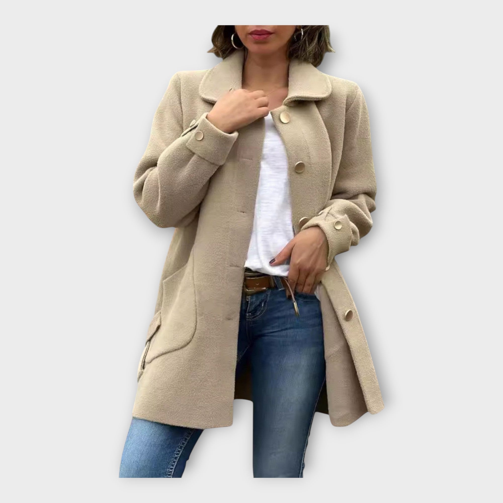 Abrigo largo con línea clásica y botones