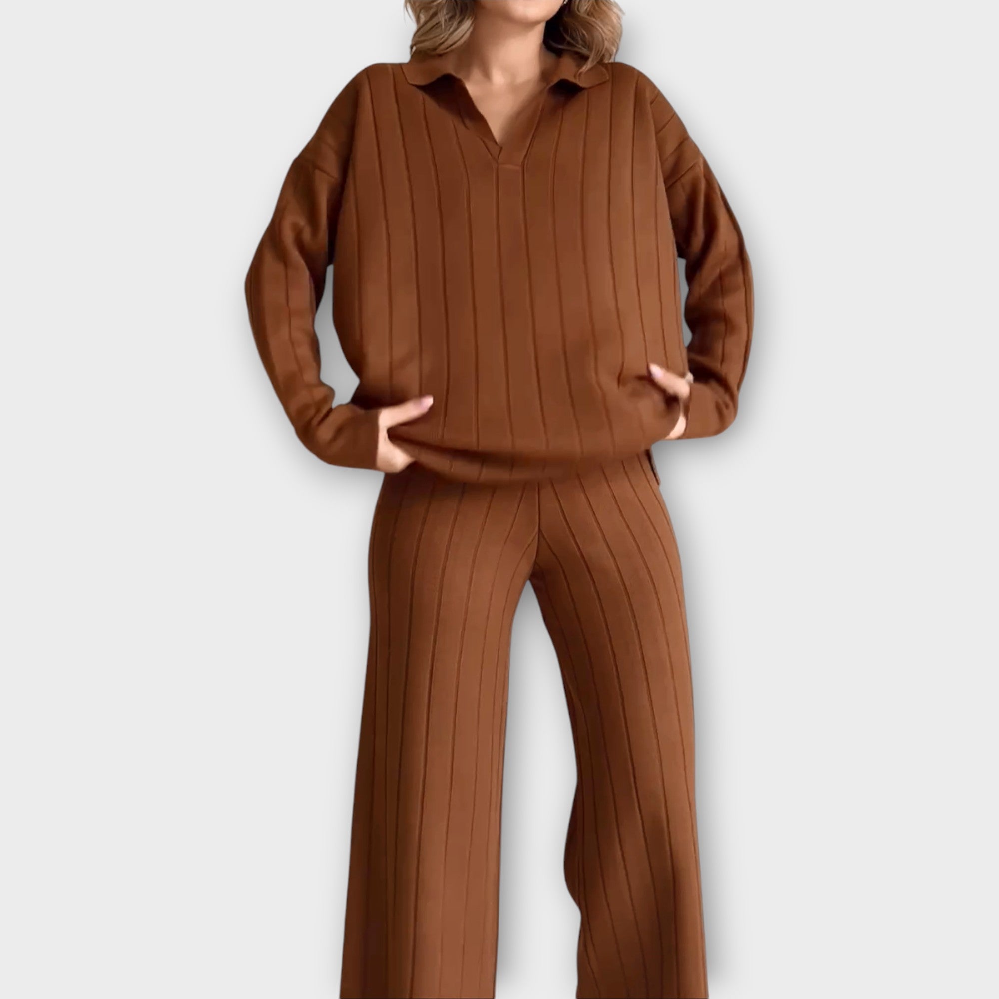 Conjunto con línea sólida y estilo minimalista