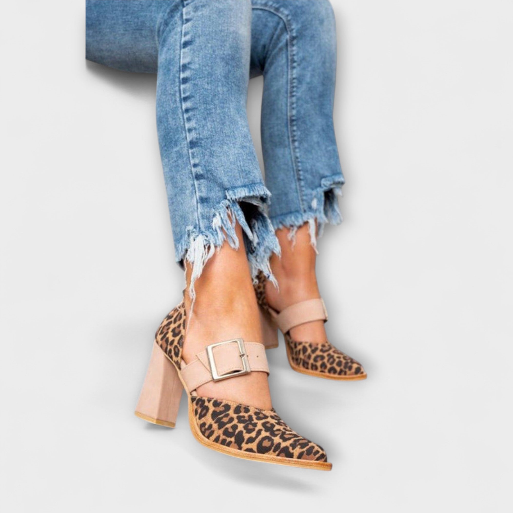 Sandalias de tacón de leopardo