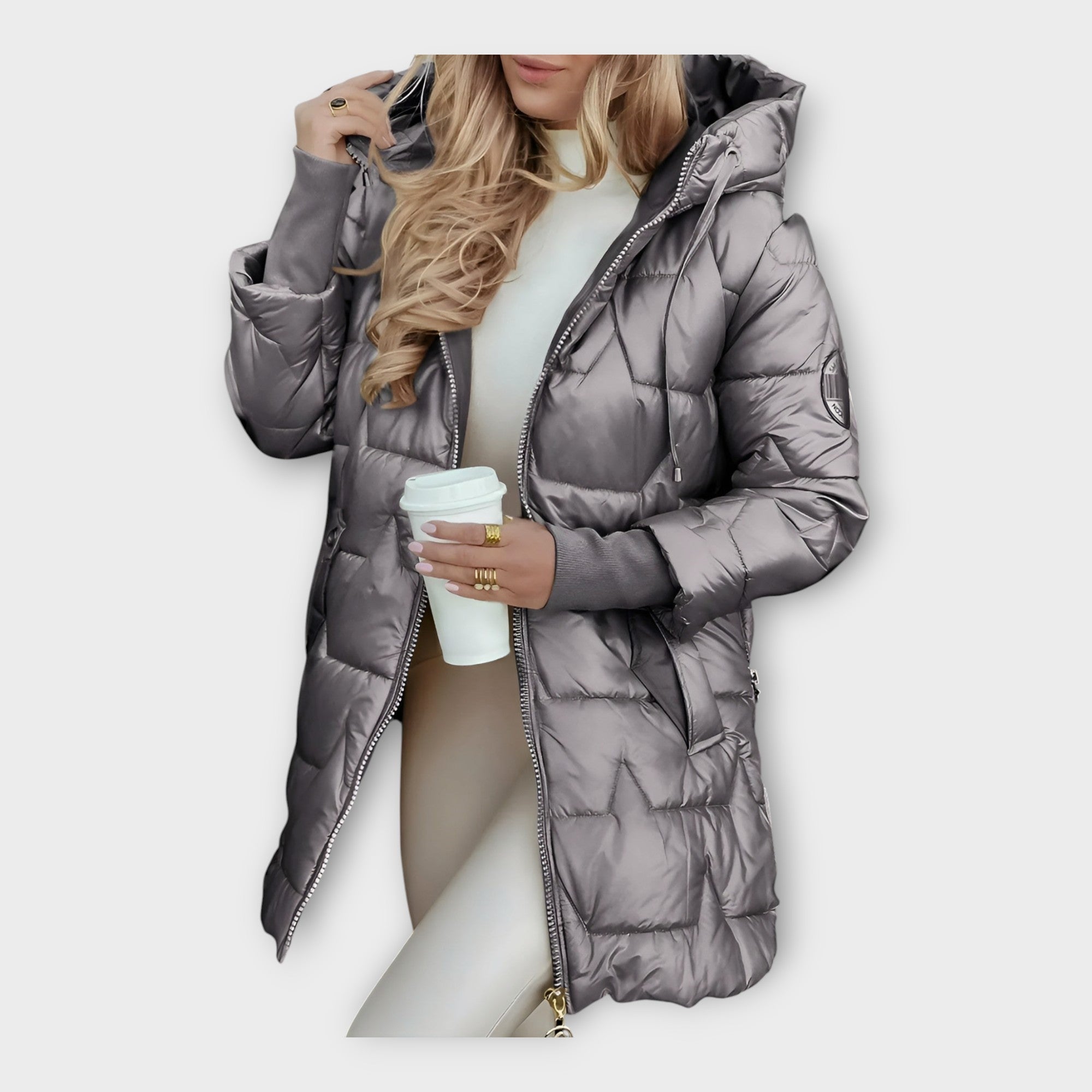 Chaqueta de plumas con capucha