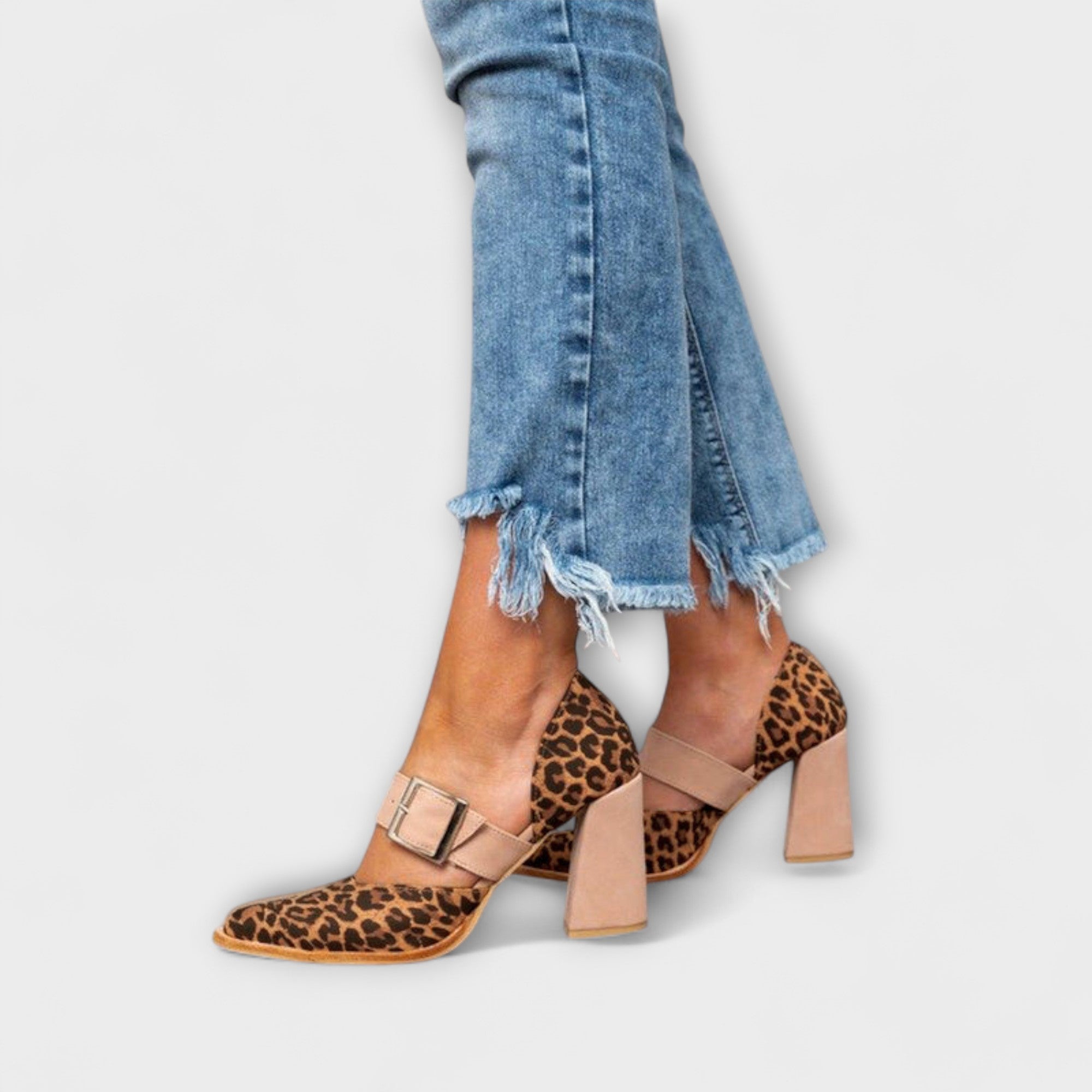 Sandalias de tacón de leopardo