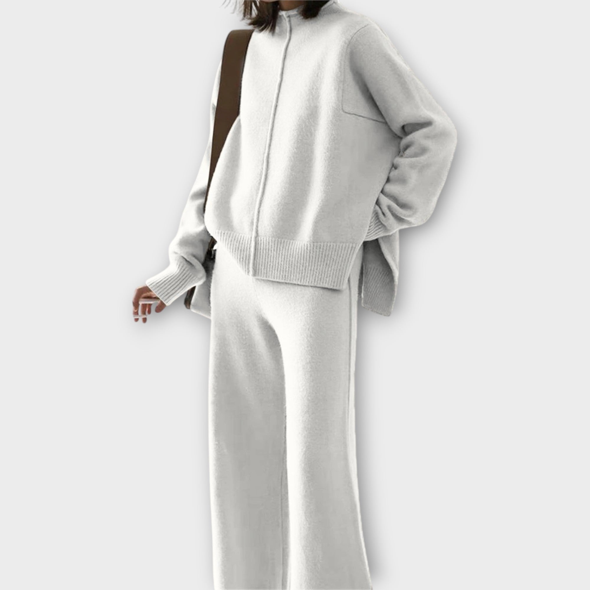 Conjunto con elegancia y comodidad atemporales