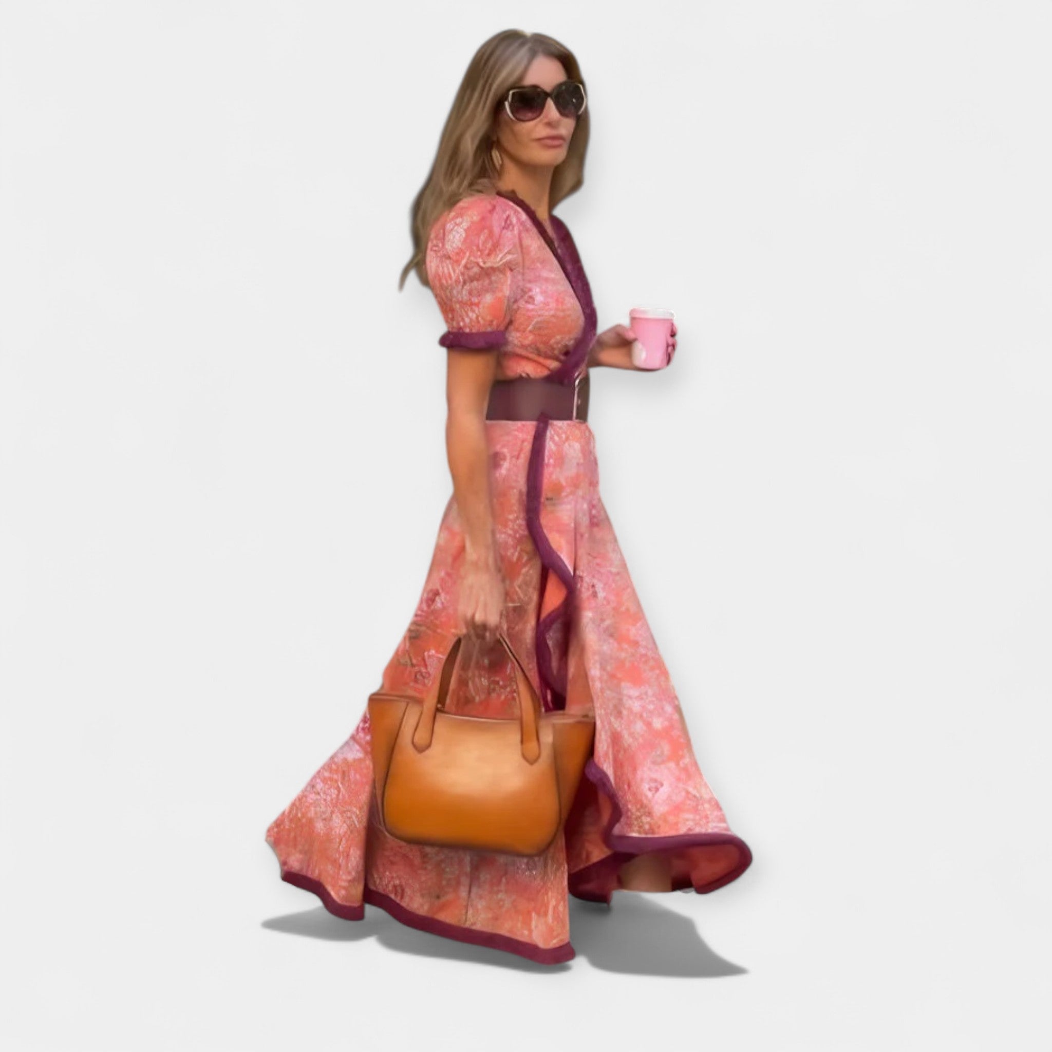 Vestido romántico con cinturón y volantes