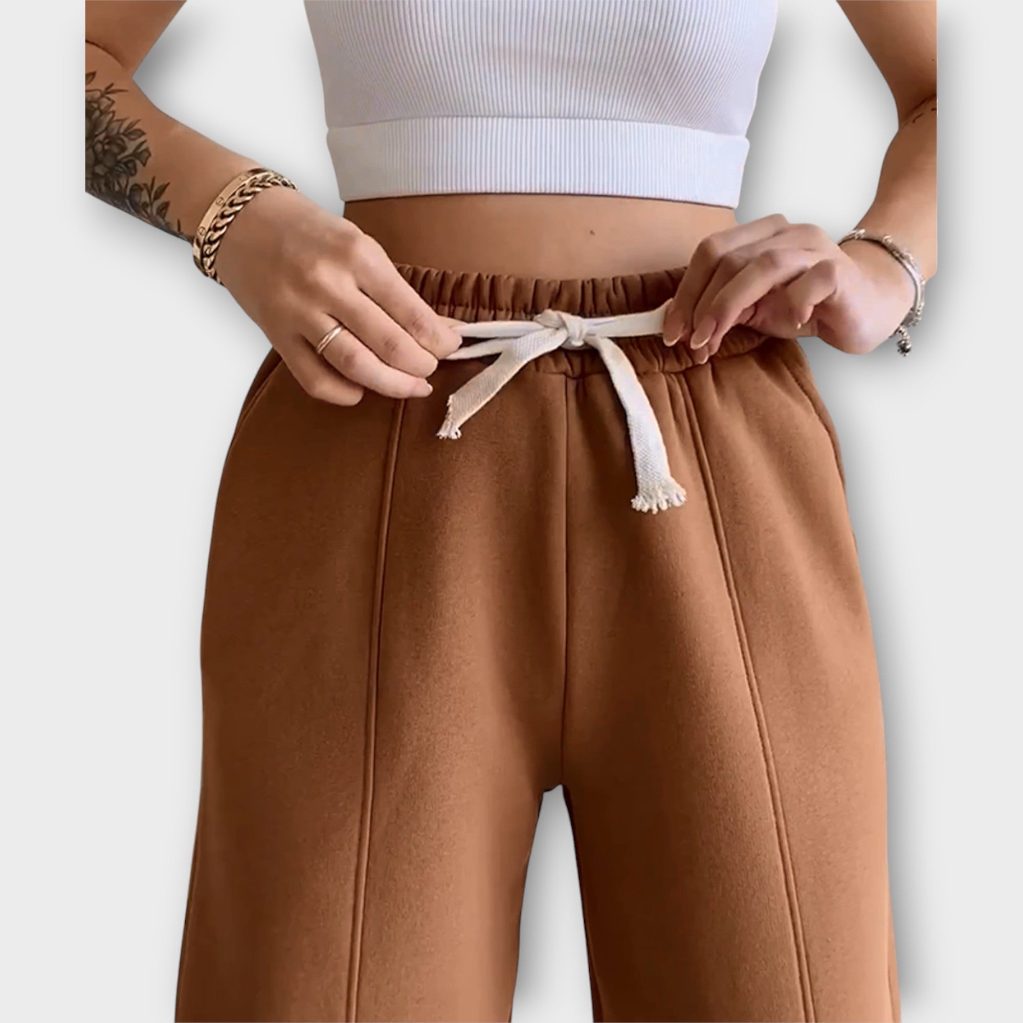 Conjunto con Botones y Línea Elegante