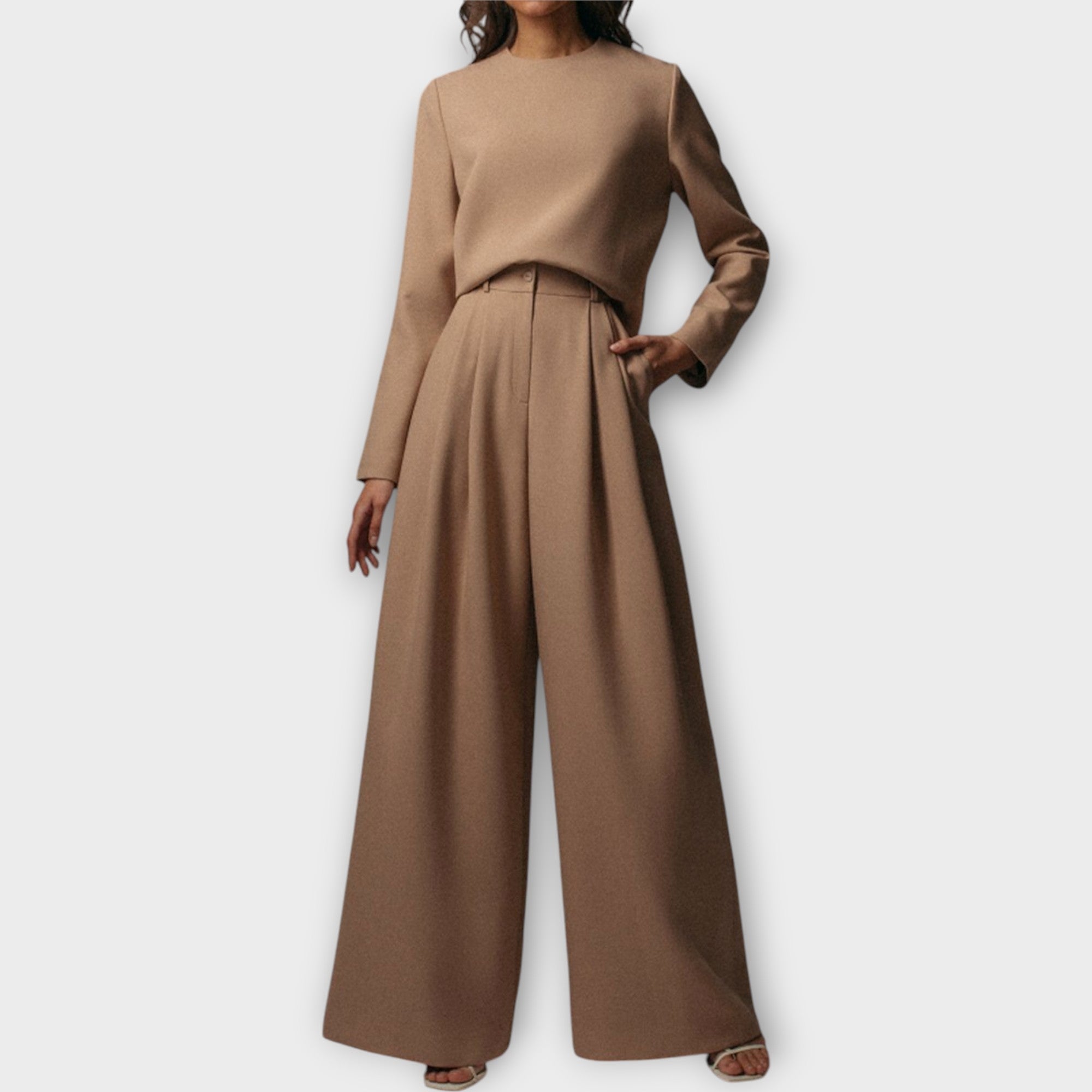 Conjunto de elegante simplicidad y estilo atemporal.