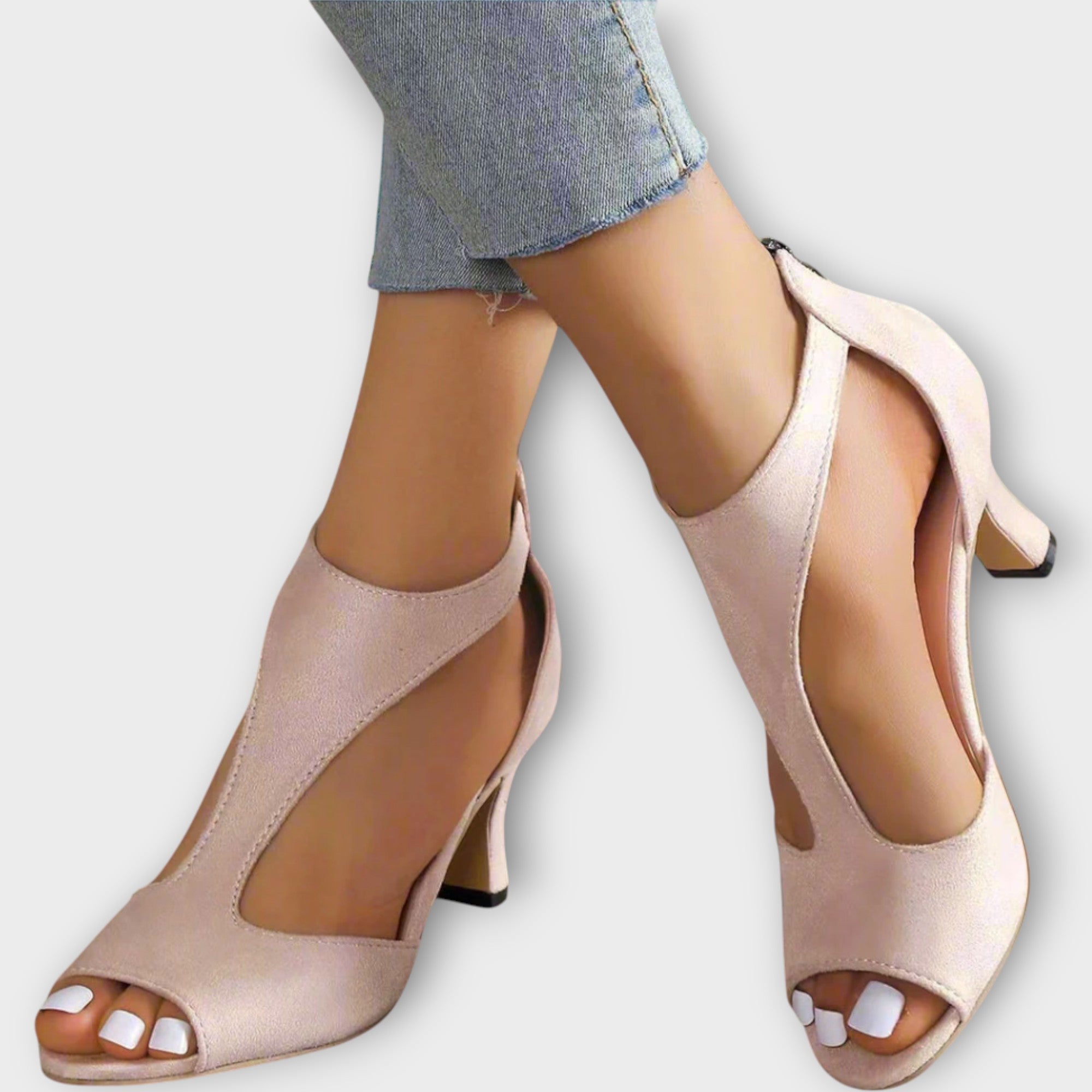 Sandalias de tacón elegantes y cómodas.