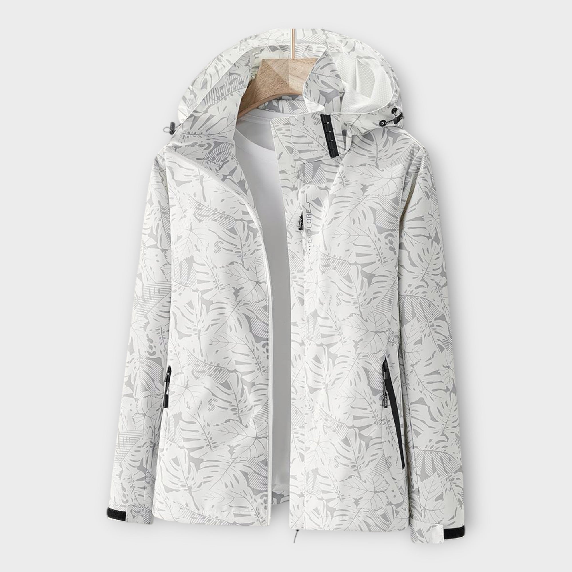 Chaqueta impermeable moderna con capucha