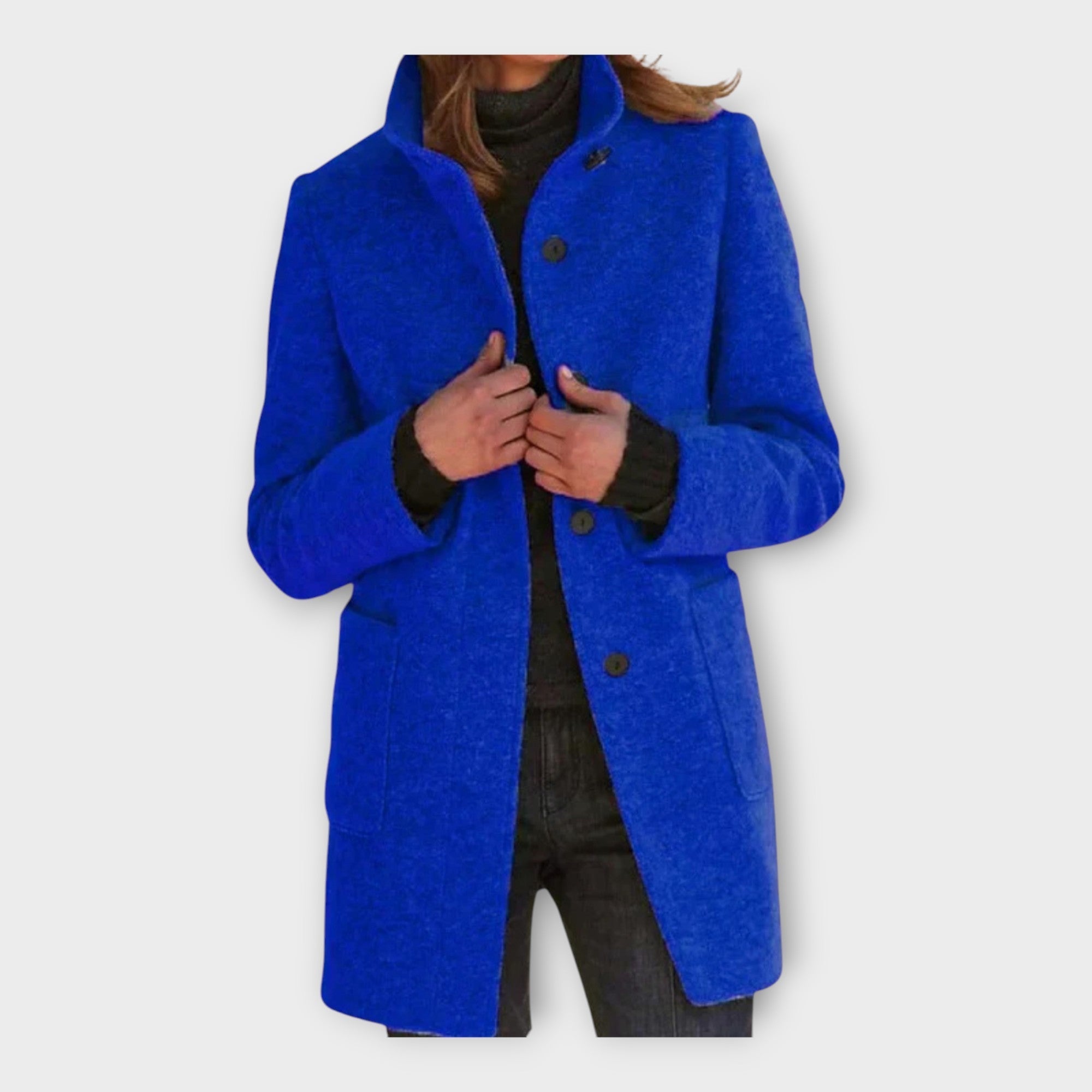 Abrigo elegante con línea atemporal