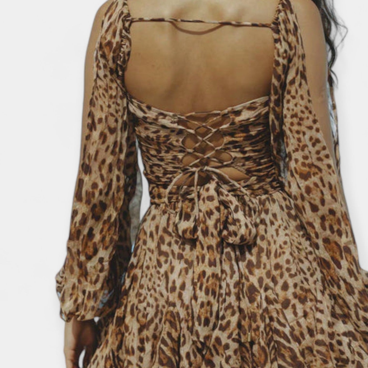 Vestido Romántico con Volantes y Mangas Globo