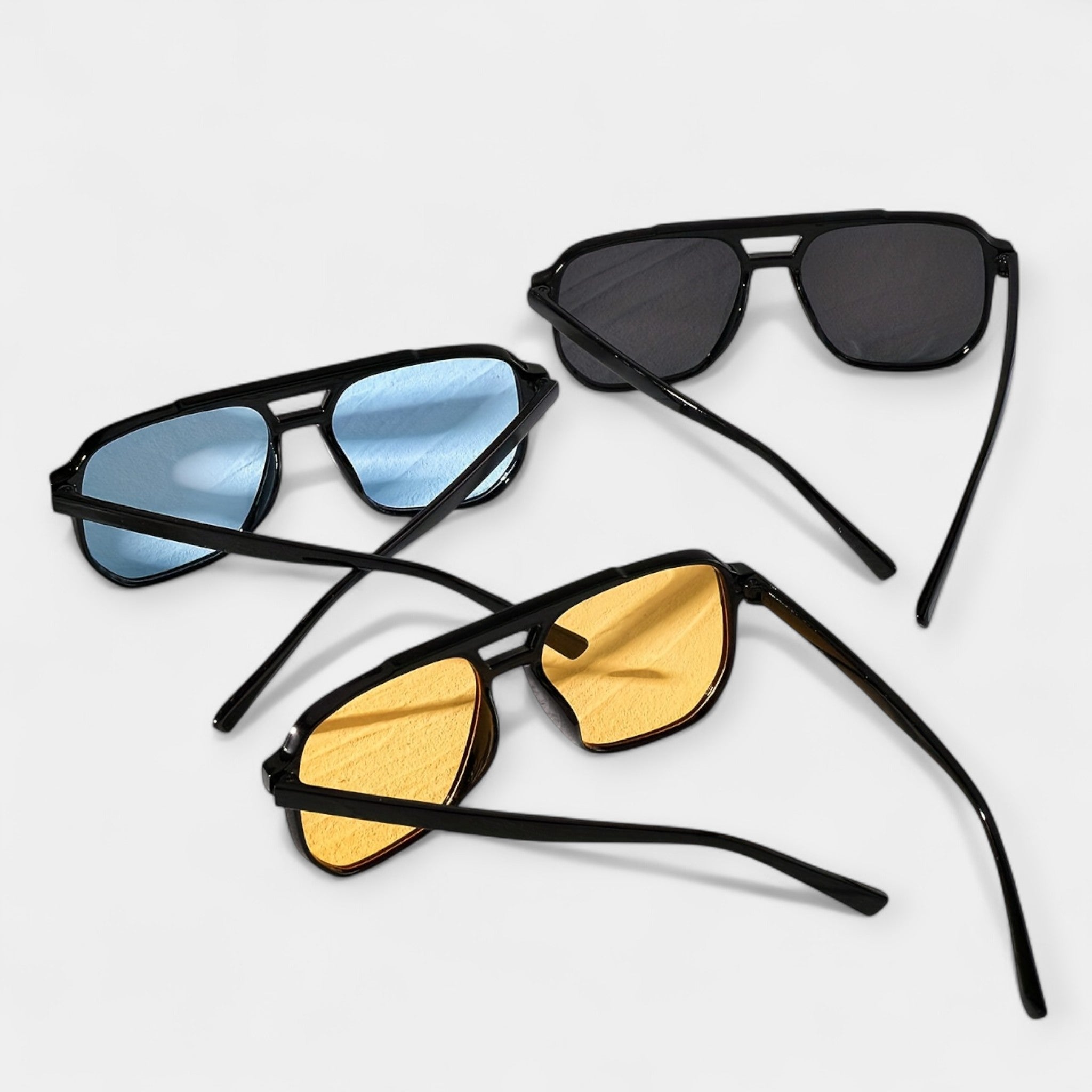 Gafas Urbanas con Detalles Geométricos