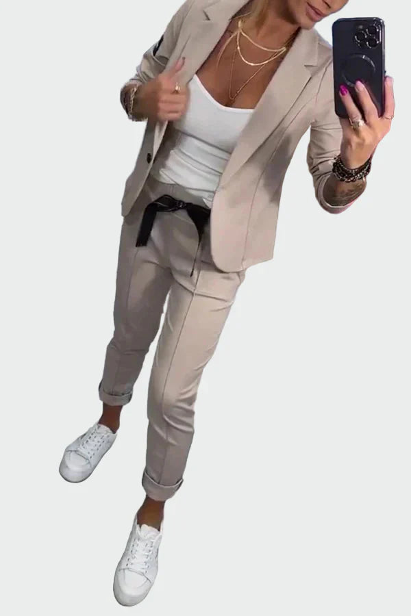 Conjunto de traje de dos piezas de elegancia sin esfuerzo