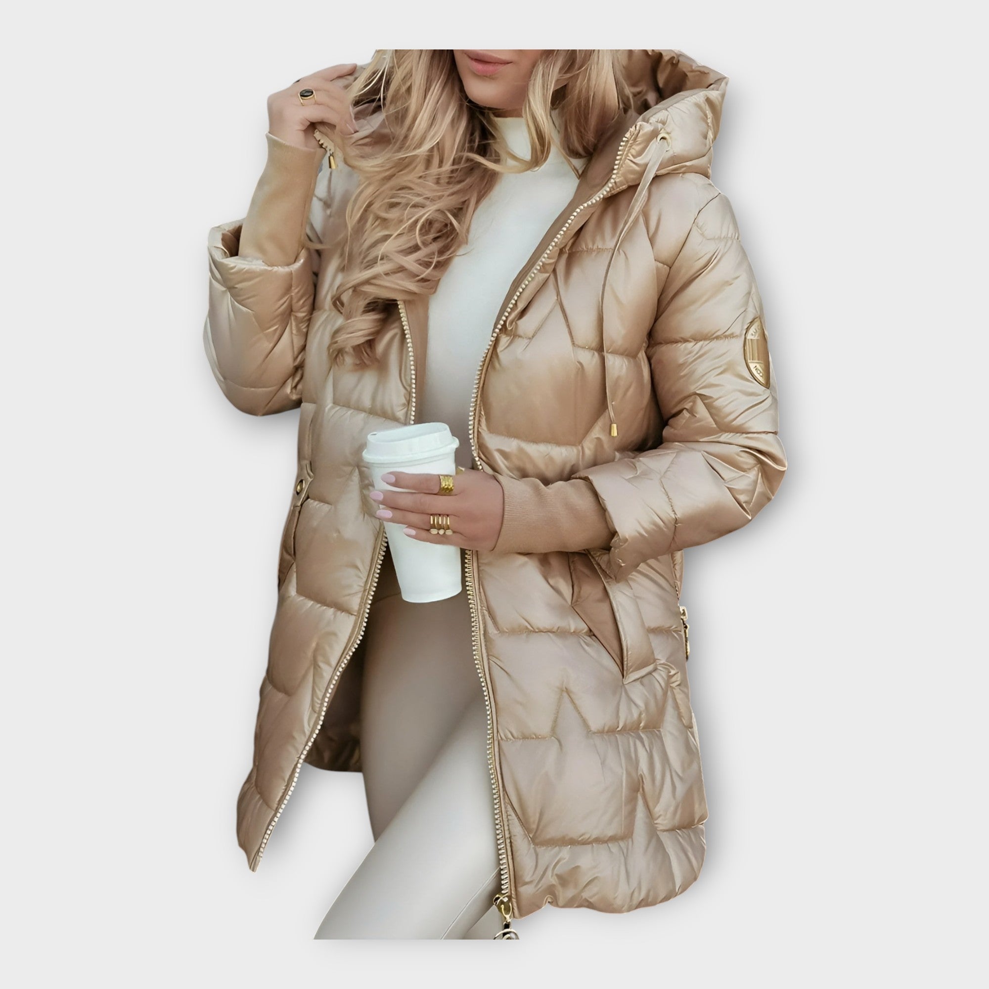 Chaqueta de plumas con capucha